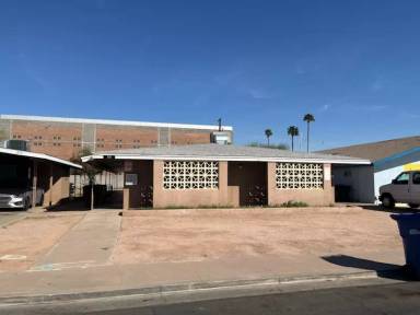 Main picture of 931 N Orange