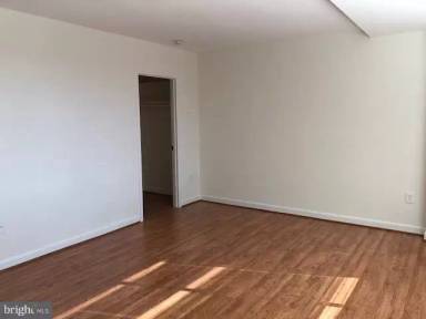 Main picture of River Place South Apartments