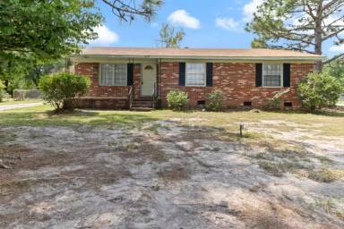 Main picture of 6118 Lexington Dr