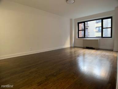 Main picture of Sutton Town House