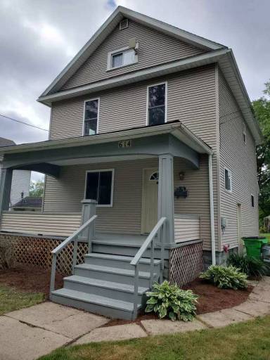 Main picture of 614 W Oak St