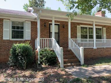 Main picture of 1021 Bowman Way