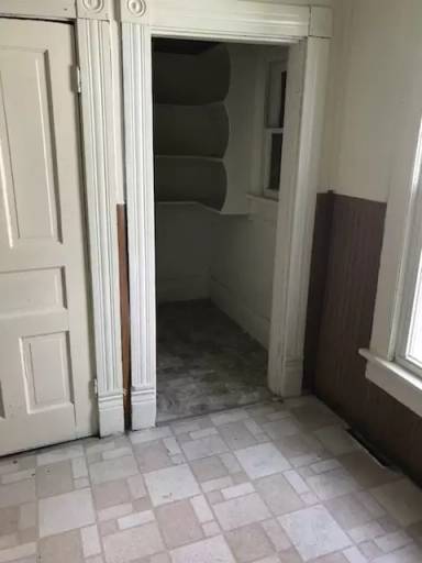 Main picture of 272 Boyleston Ave
