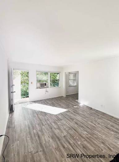 Main picture of 4605 Fulton Ave