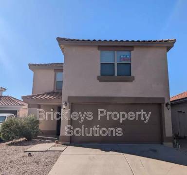 Main picture of 3351 S Chaparral Rd