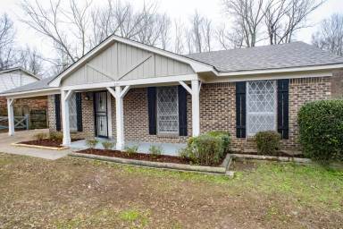 Main picture of 3275 Keystone Ave