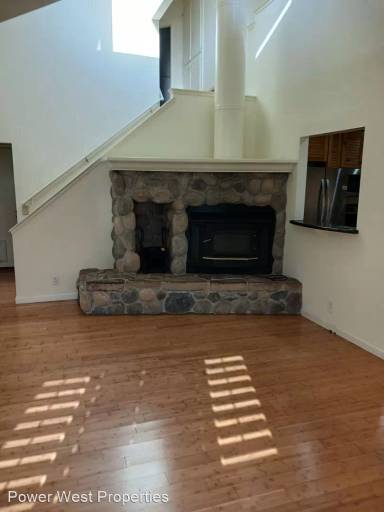 Main picture of 2922 Crocker Ct