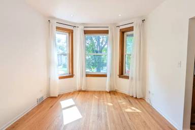 Main picture of 5118 W Hutchinson St