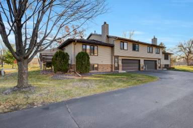 Main picture of 5109 84th Ct N