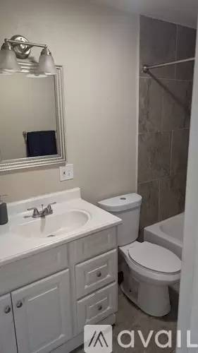 Main picture of 619 E Fremont St
