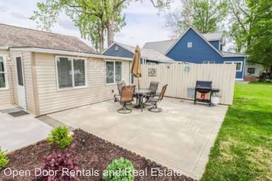 Main picture of 3949 W Lakeshore Dr-57