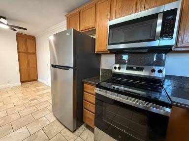 Main picture of 1475 Oakdale Ave