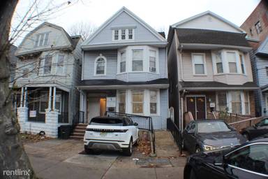 Main picture of 2775 John F Kennedy Blvd