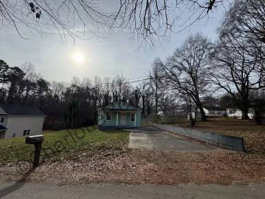 Main picture of 534 W Kingston Ave