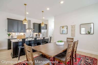 Main picture of 1737 Pecan St