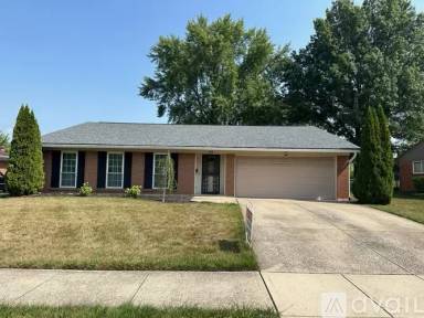 Main picture of 180 Bombay Ave