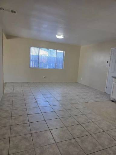 Main picture of 2805 Cambria Ave