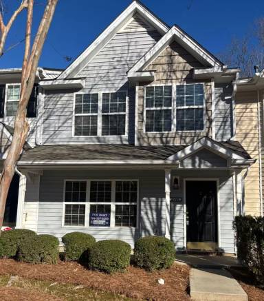Main picture of 2572 Brackley Pl NW