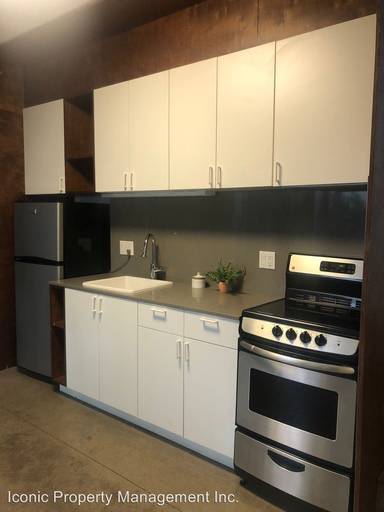 Main picture of 1941 Columbia St