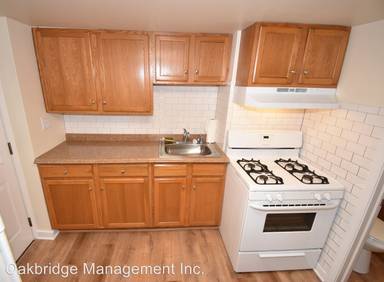 Main picture of 46 Maple St
