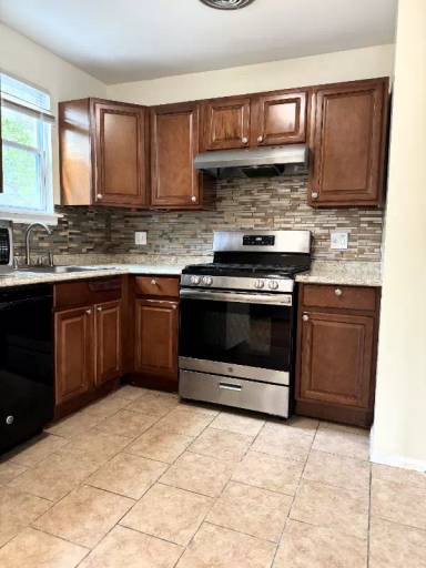 Main picture of 9404 Fairgreen Ln