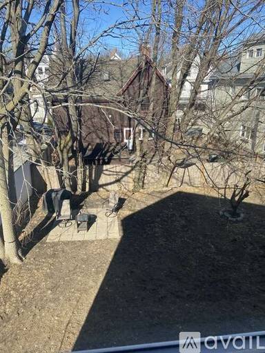 Main picture of 131 Summer St