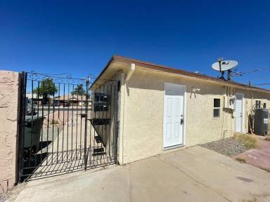 Main picture of 1003 S 6th Ave