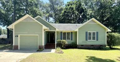 Main picture of 146 Greentree Dr