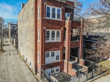 Main picture of 6044 S Champlain Ave