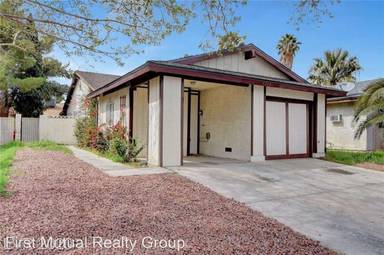 Main picture of 4015 Calle del Sol