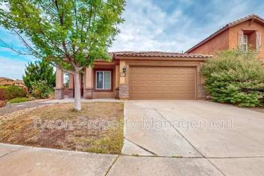 Main picture of 400 Loma Linda Loop NE