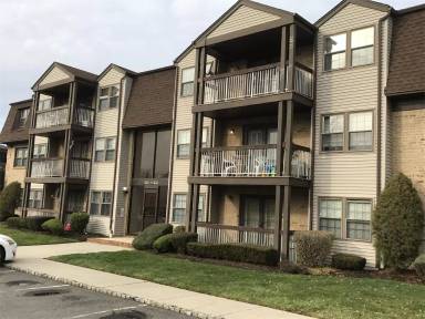 Main picture of 410 Newport Ct