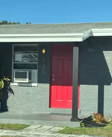 Main picture of 128 NW 13th Ave