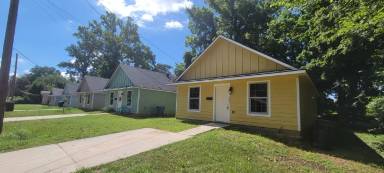 Main picture of 103 E Gregg St