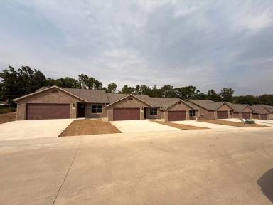 Main picture of 1511 Saint Marias St