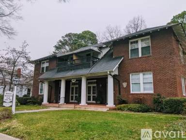 Main picture of 402 Broad St W