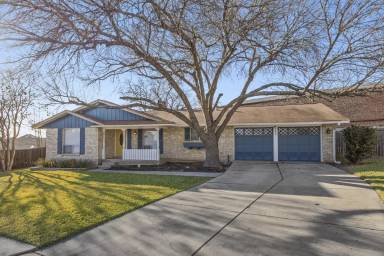 Main picture of 742 Balboa Dr