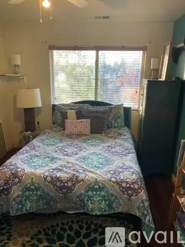 Main picture of 1130 Village Way