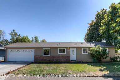 Main picture of 1070 Denise St SE