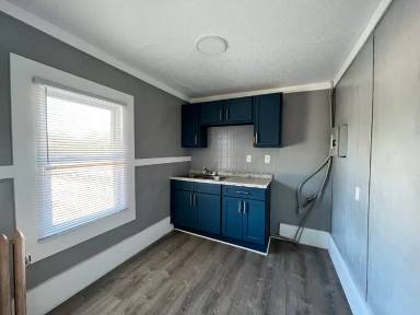 Main picture of 17310 Bentler St