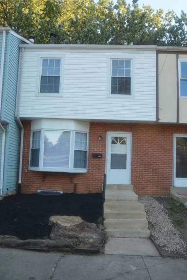 Main picture of 108 Hopkins Ct