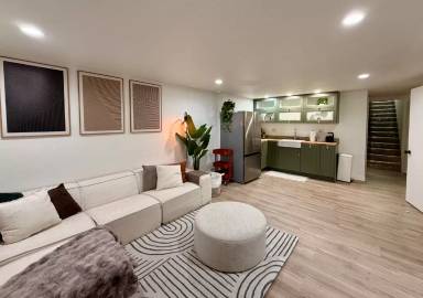 Main picture of 1011 N Meade Ave