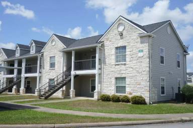 Main picture of 1401 Thompson Dr