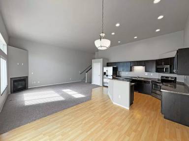 Main picture of 3477 7th St NE
