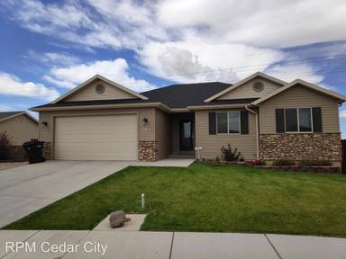 Main picture of 142 N 4275 W