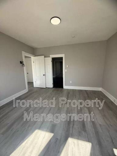 Main picture of 200 Main St