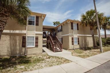 Main picture of 719 S Berthe Ave