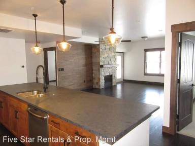 Main picture of 6207 Davos Ln