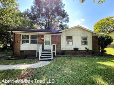 Main picture of 611 W Whittington St