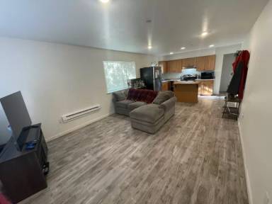 Main picture of 391 S Sanderson Way